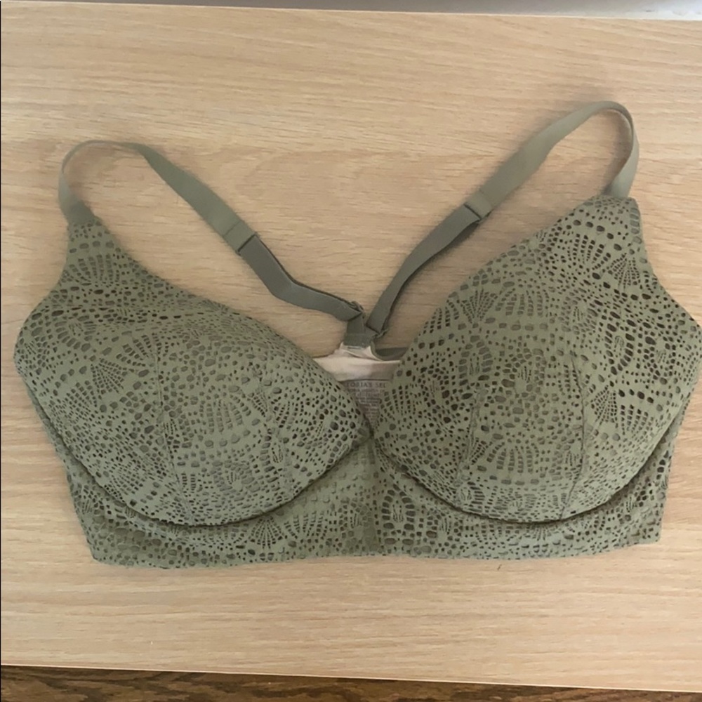 Victoria Secret Lightly Lined Plunge Bra/Bralette